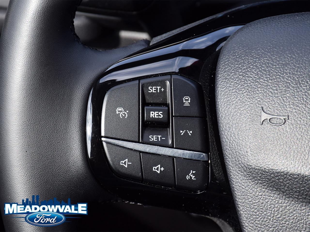 2024 Ford Escape Platinum Photo