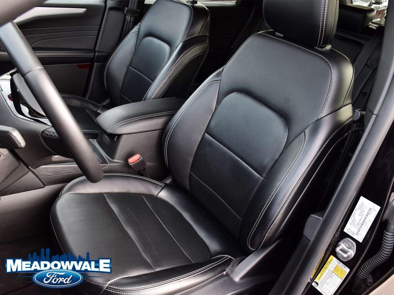 2024 Ford Escape Platinum Photo