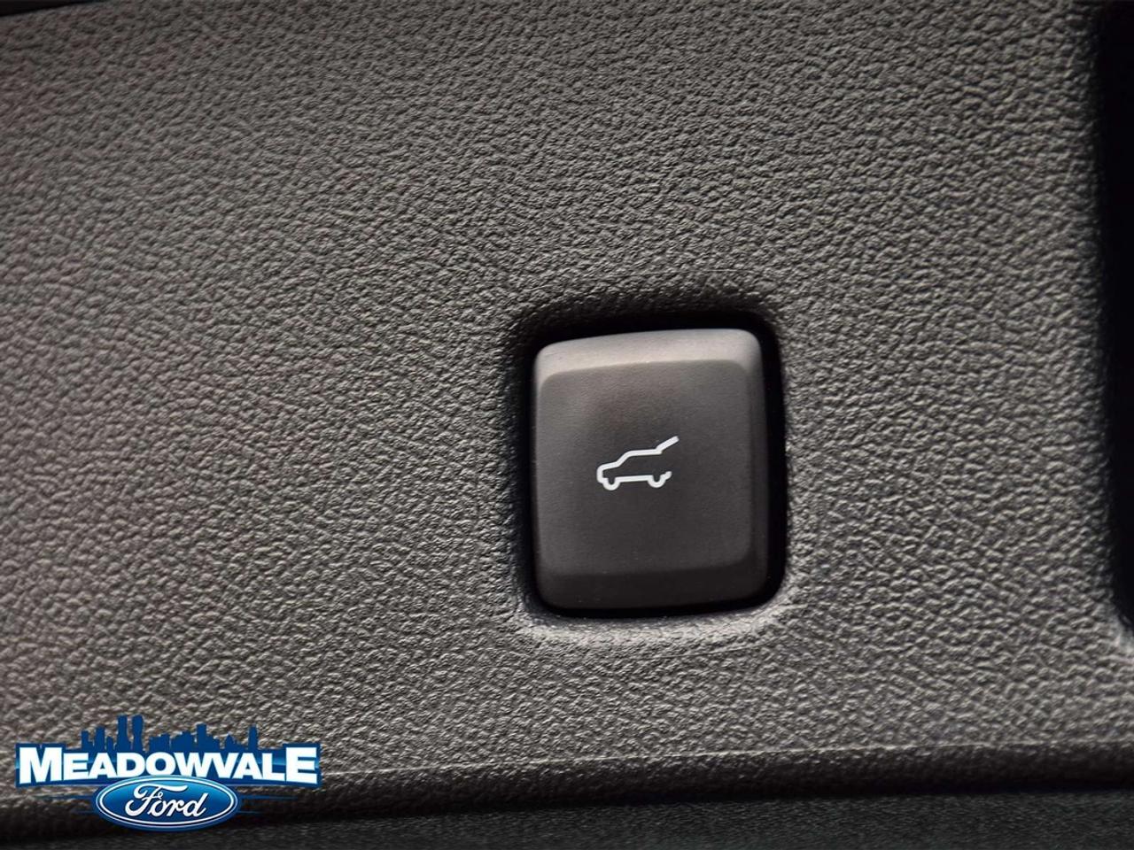 2024 Ford Escape Platinum Photo