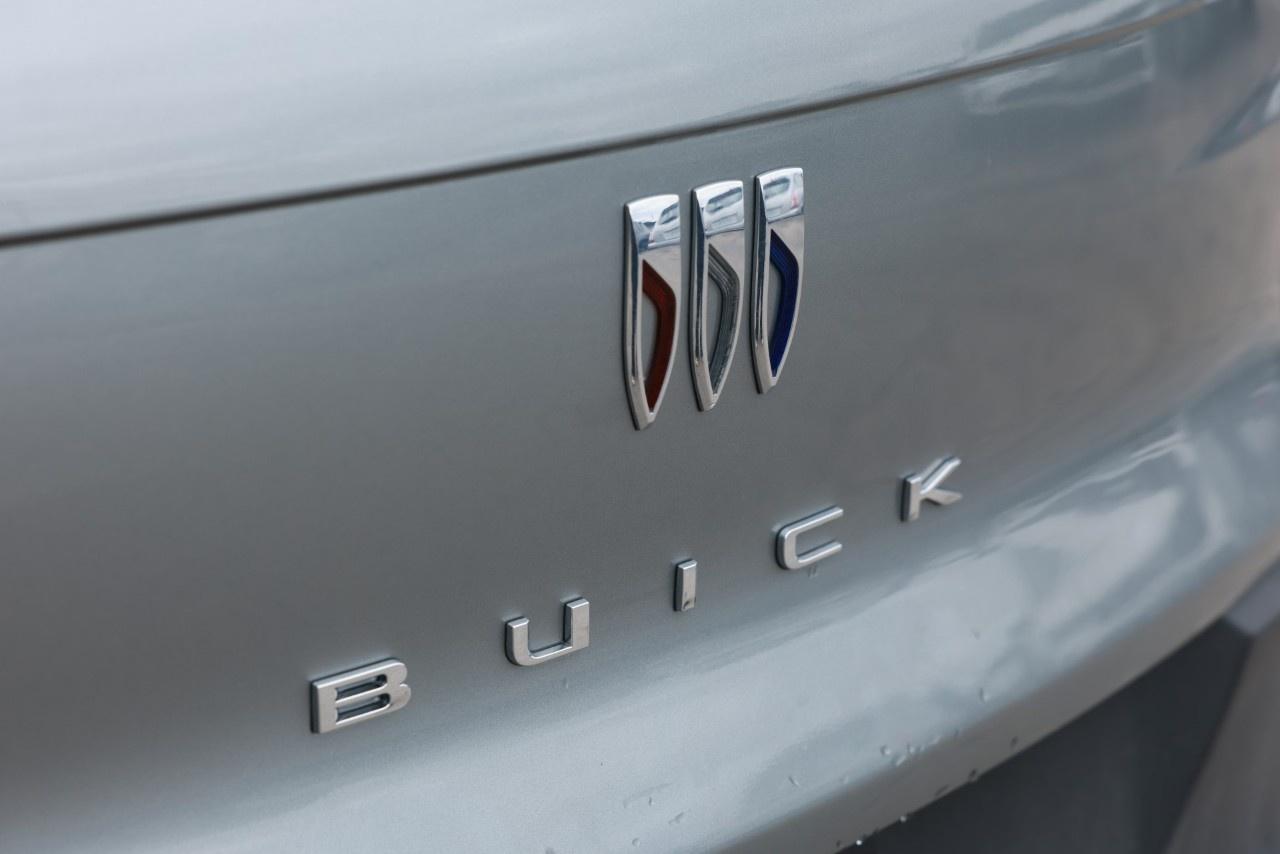 2024 Buick Envista FWD 4dr Preferred Photo