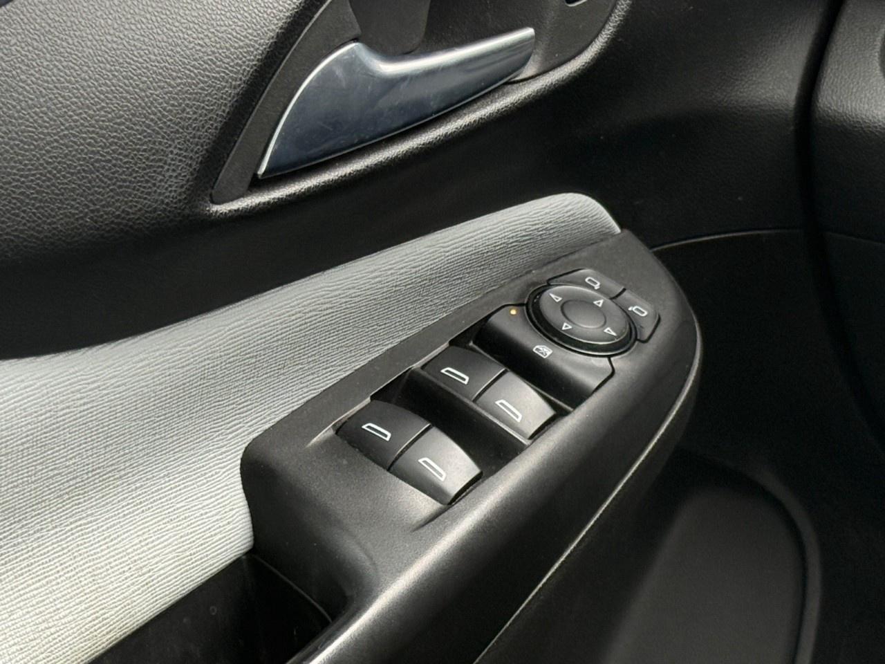 2024 Buick Envista FWD 4dr Preferred Photo