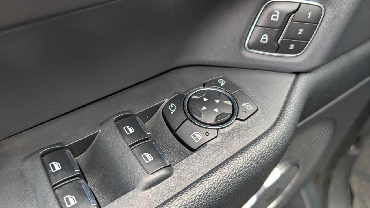2023 Ford Expedition XLT 4X4 Photo