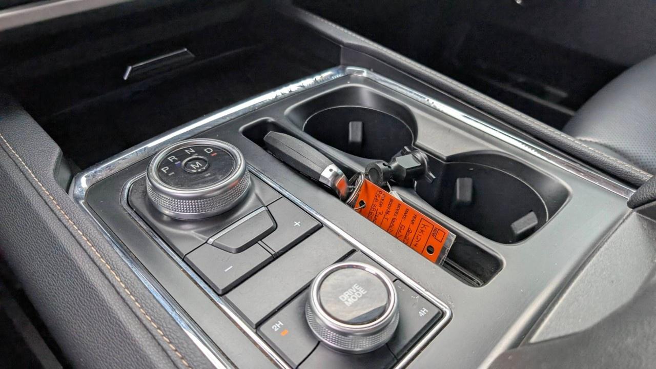 2023 Ford Expedition XLT 4X4 Photo