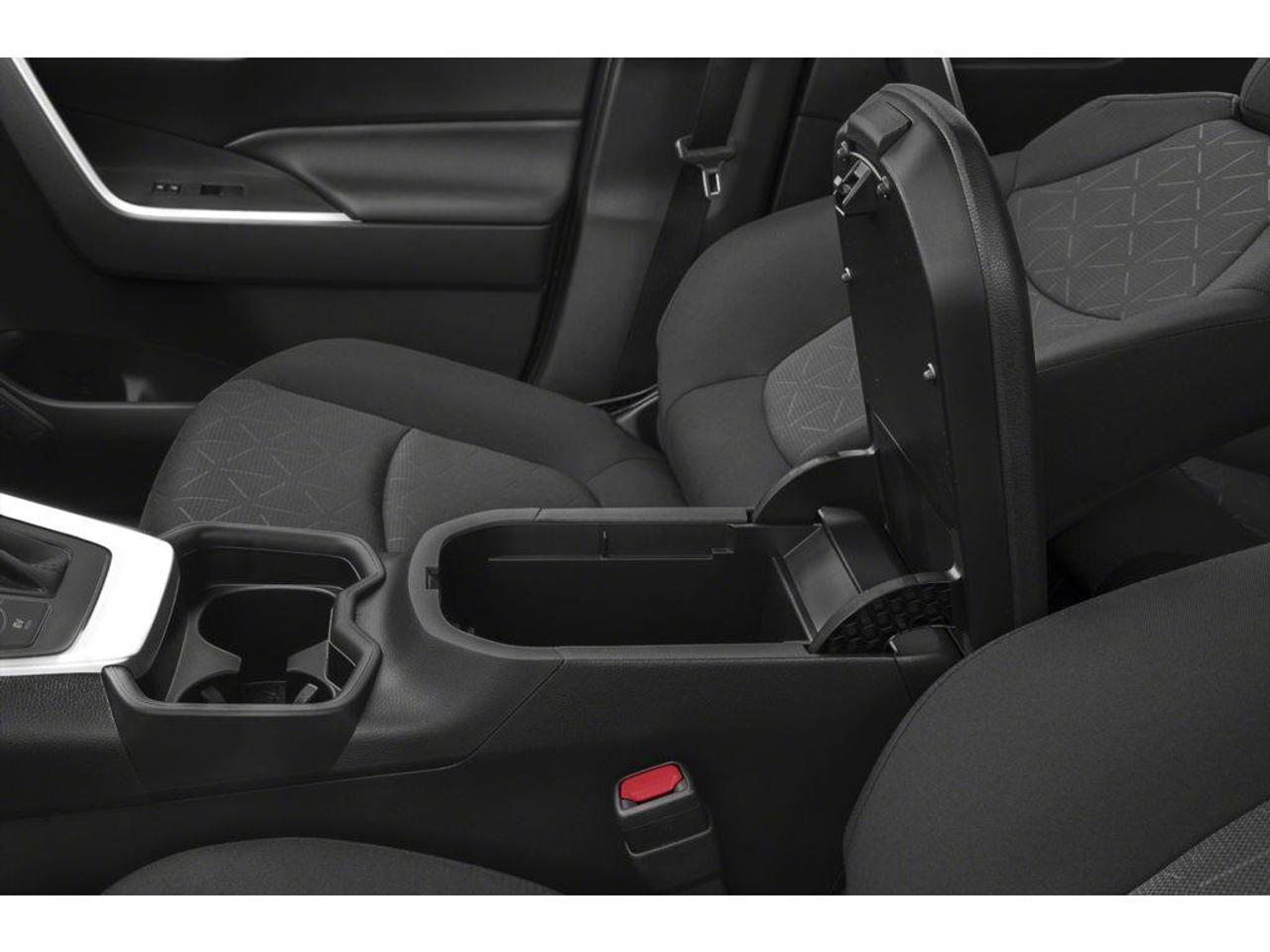 2021 Toyota RAV4 Hybrid XLE Photo