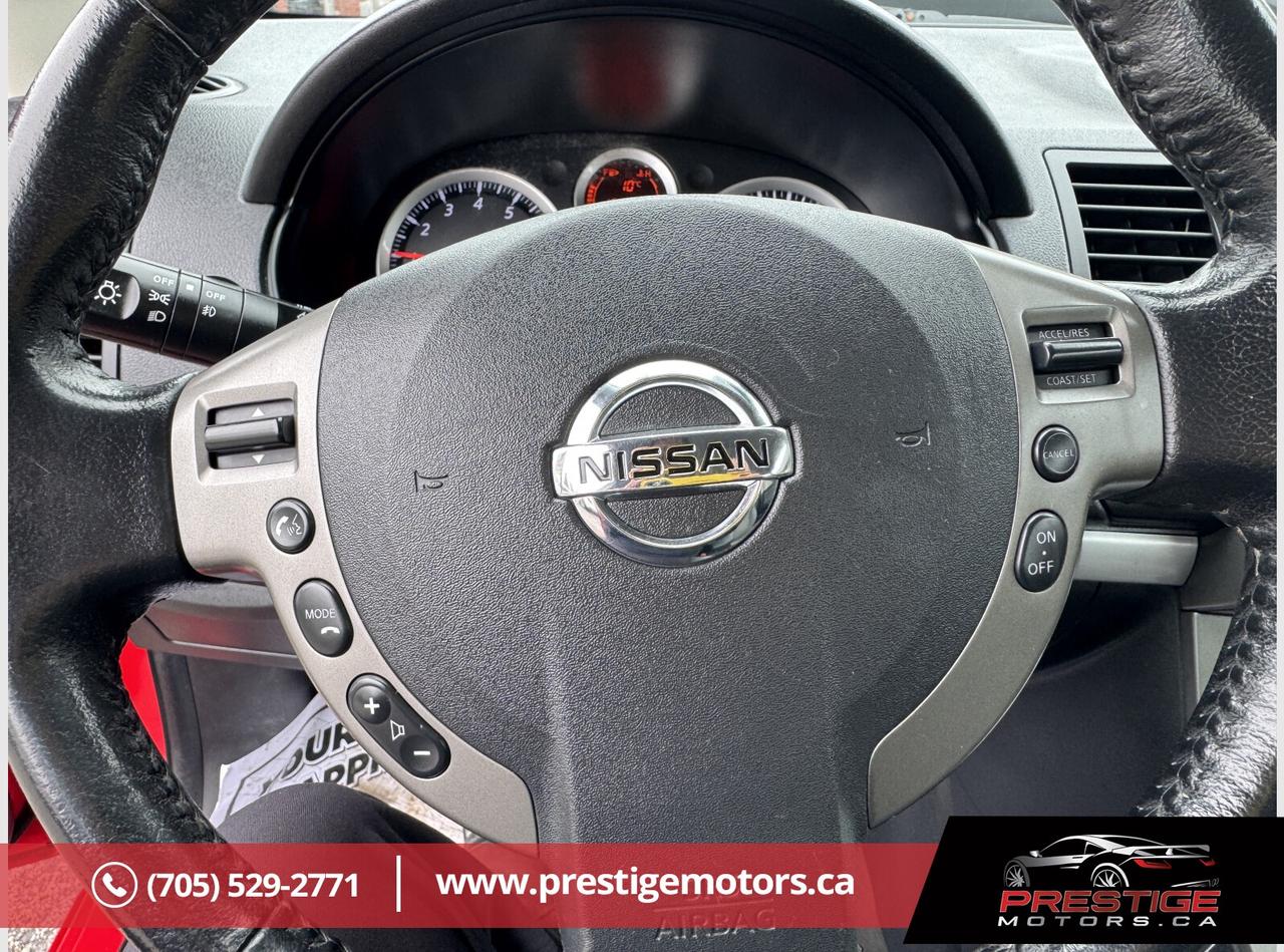 2012 Nissan Sentra SR Photo
