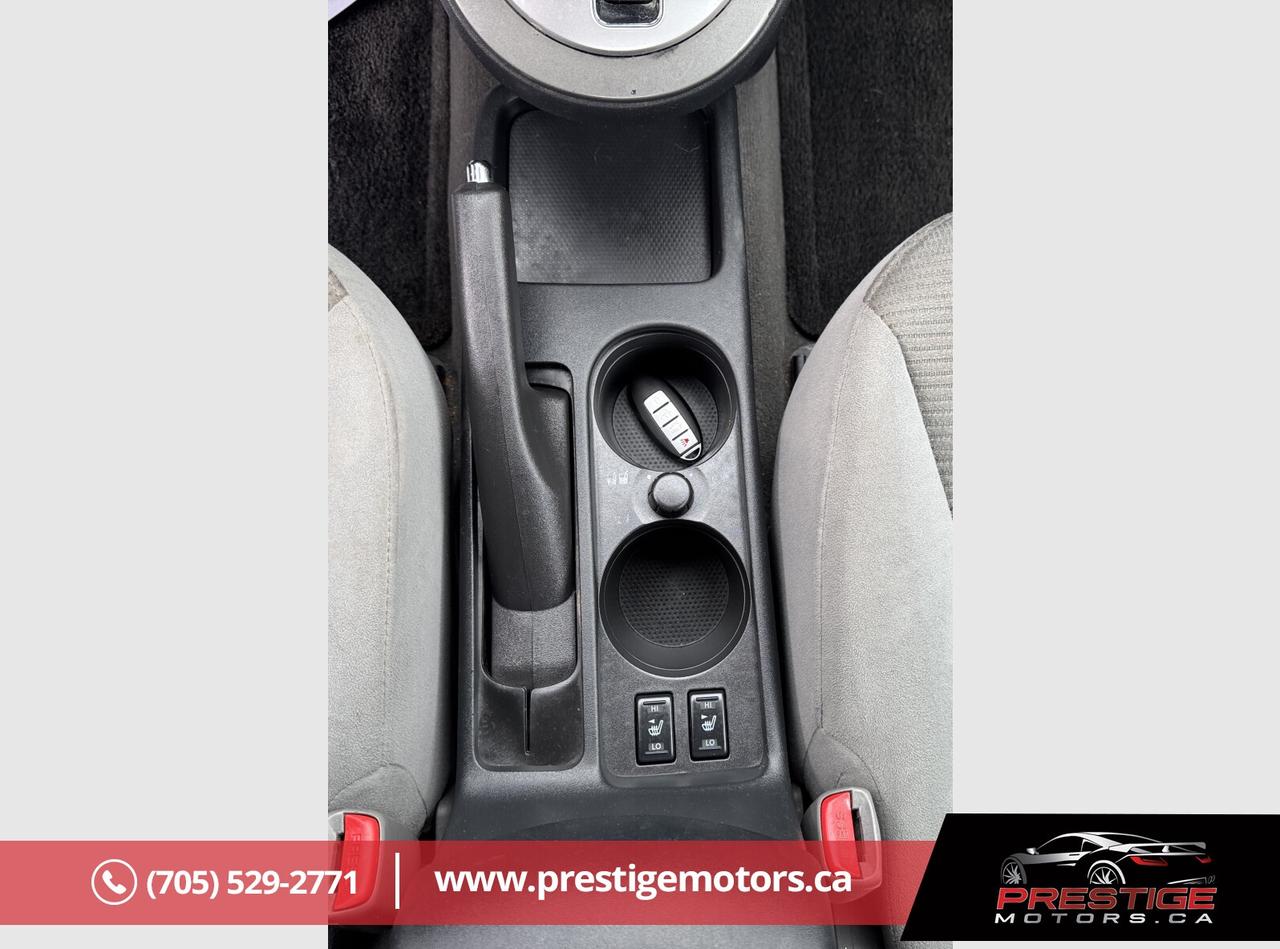 2012 Nissan Sentra SR Photo