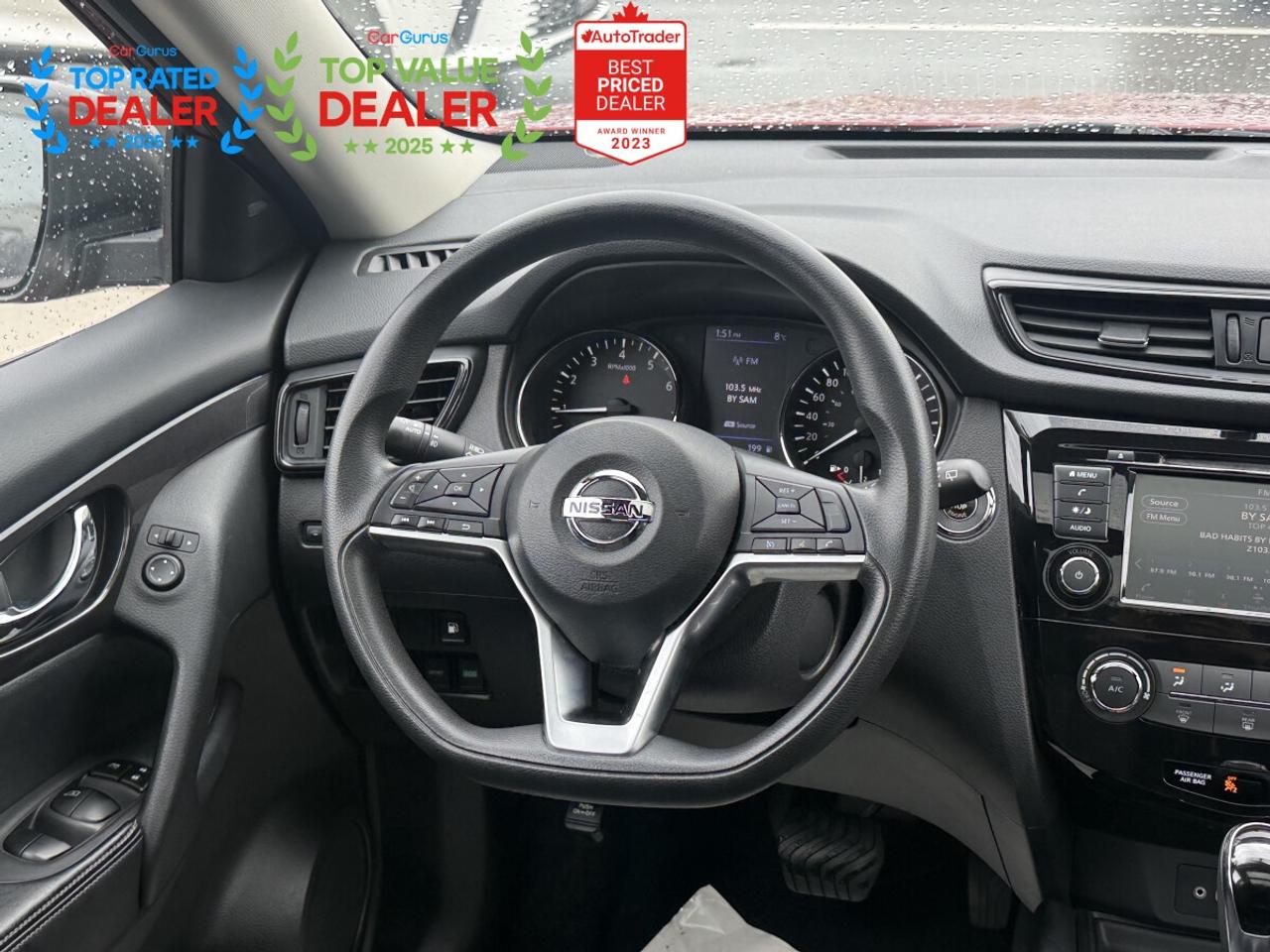 2018 Nissan Rogue SV AWD | PANO | REAR CAM | HEATED SEATS Photo