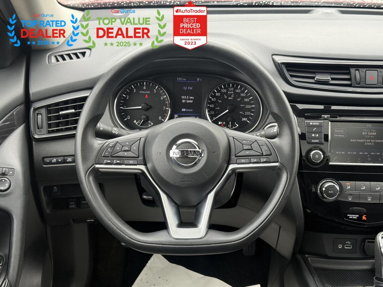 2018 Nissan Rogue SV AWD | PANO | REAR CAM | HEATED SEATS Photo
