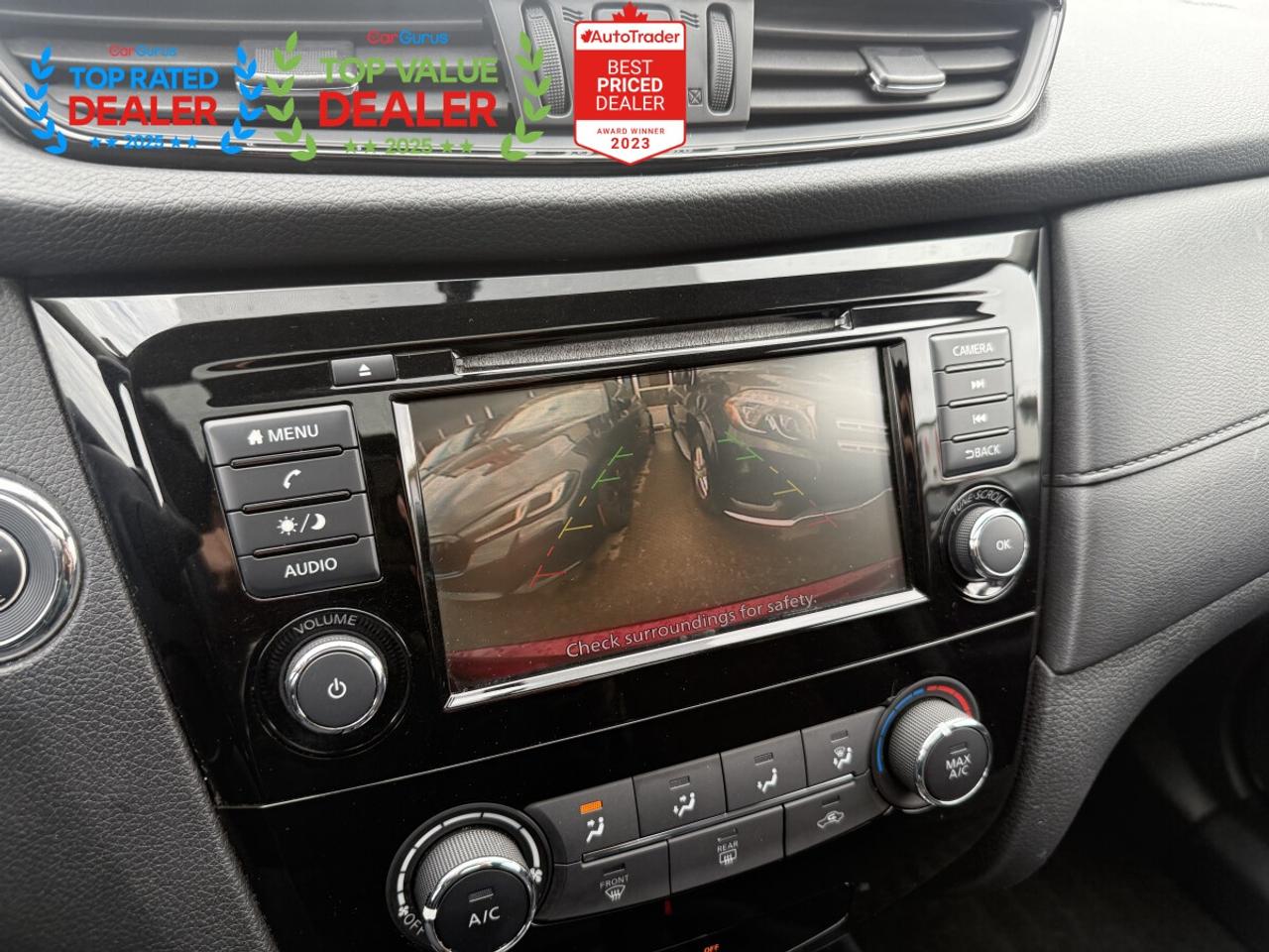 2018 Nissan Rogue SV AWD | PANO | REAR CAM | HEATED SEATS Photo