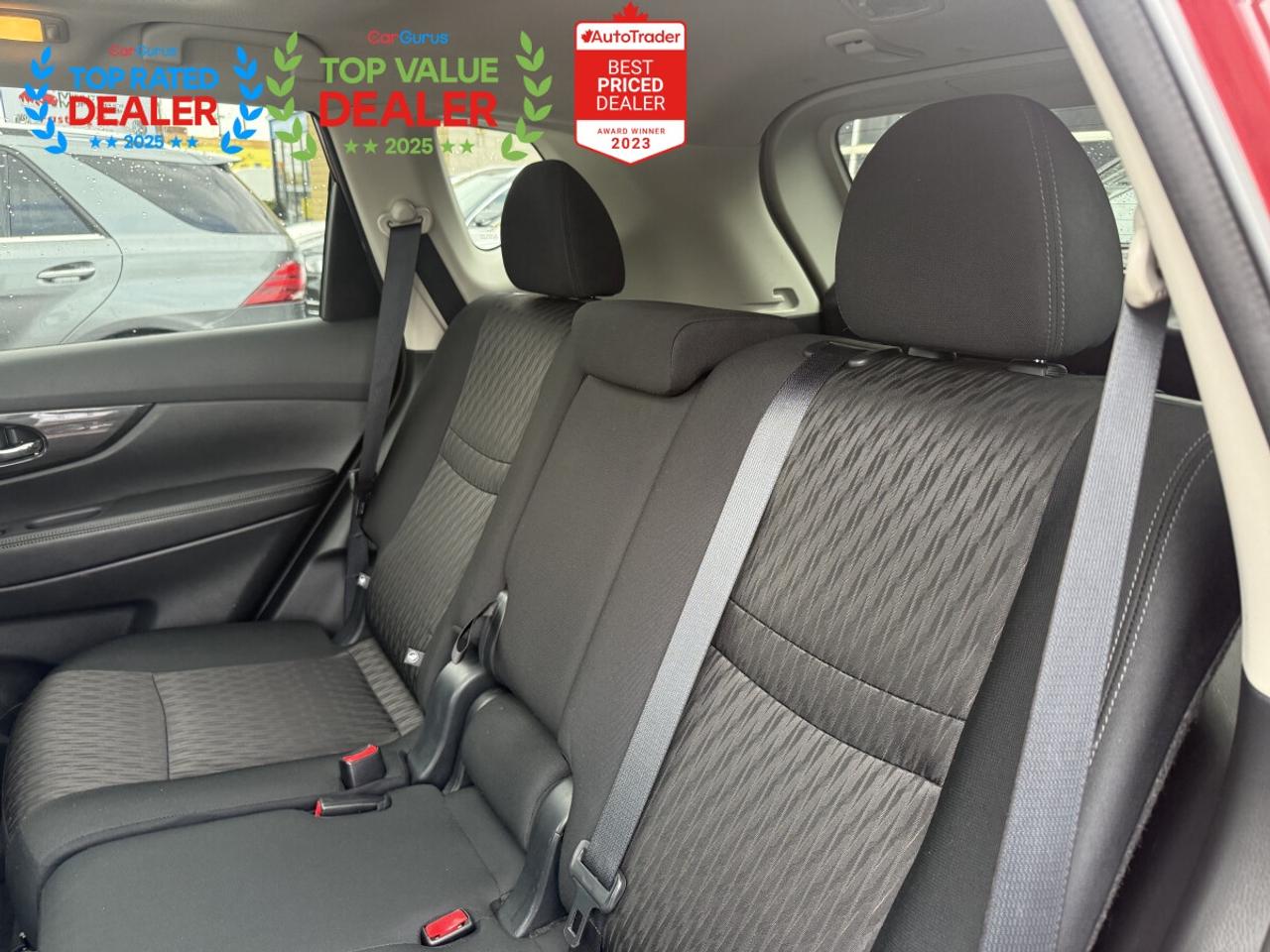 2018 Nissan Rogue SV AWD | PANO | REAR CAM | HEATED SEATS Photo
