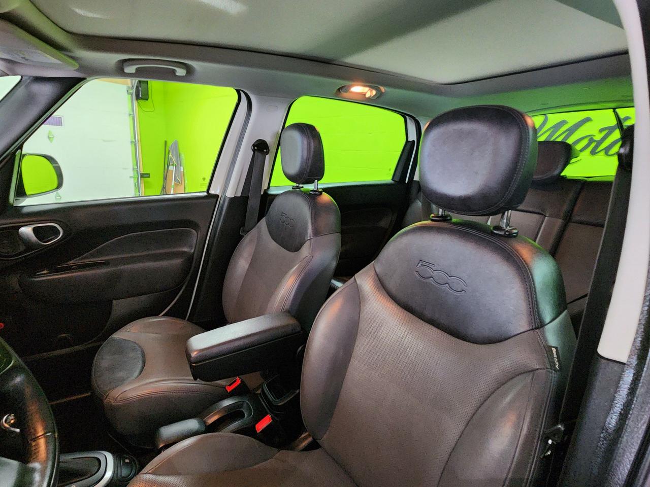 2014 Fiat 500L Lounge Sunroof Leather Heated Seats Photo