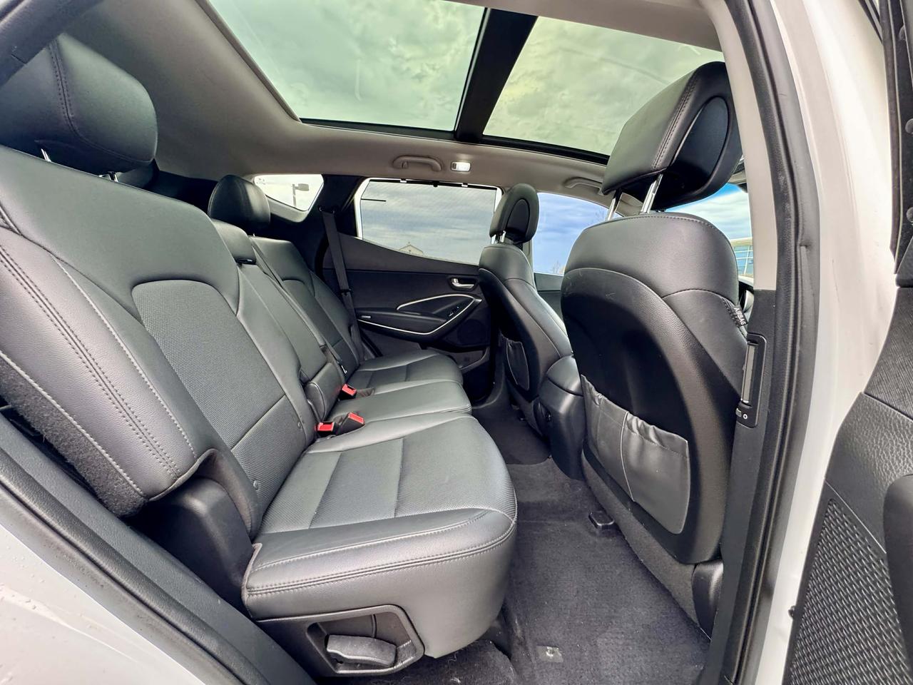 2018 Hyundai Santa Fe Sport Fully Loaded - No Accidents - Certified Photo