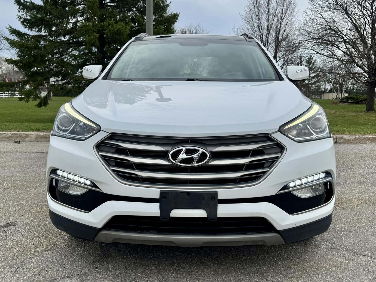 2018 Hyundai Santa Fe Sport Fully Loaded - No Accidents - Certified Photo
