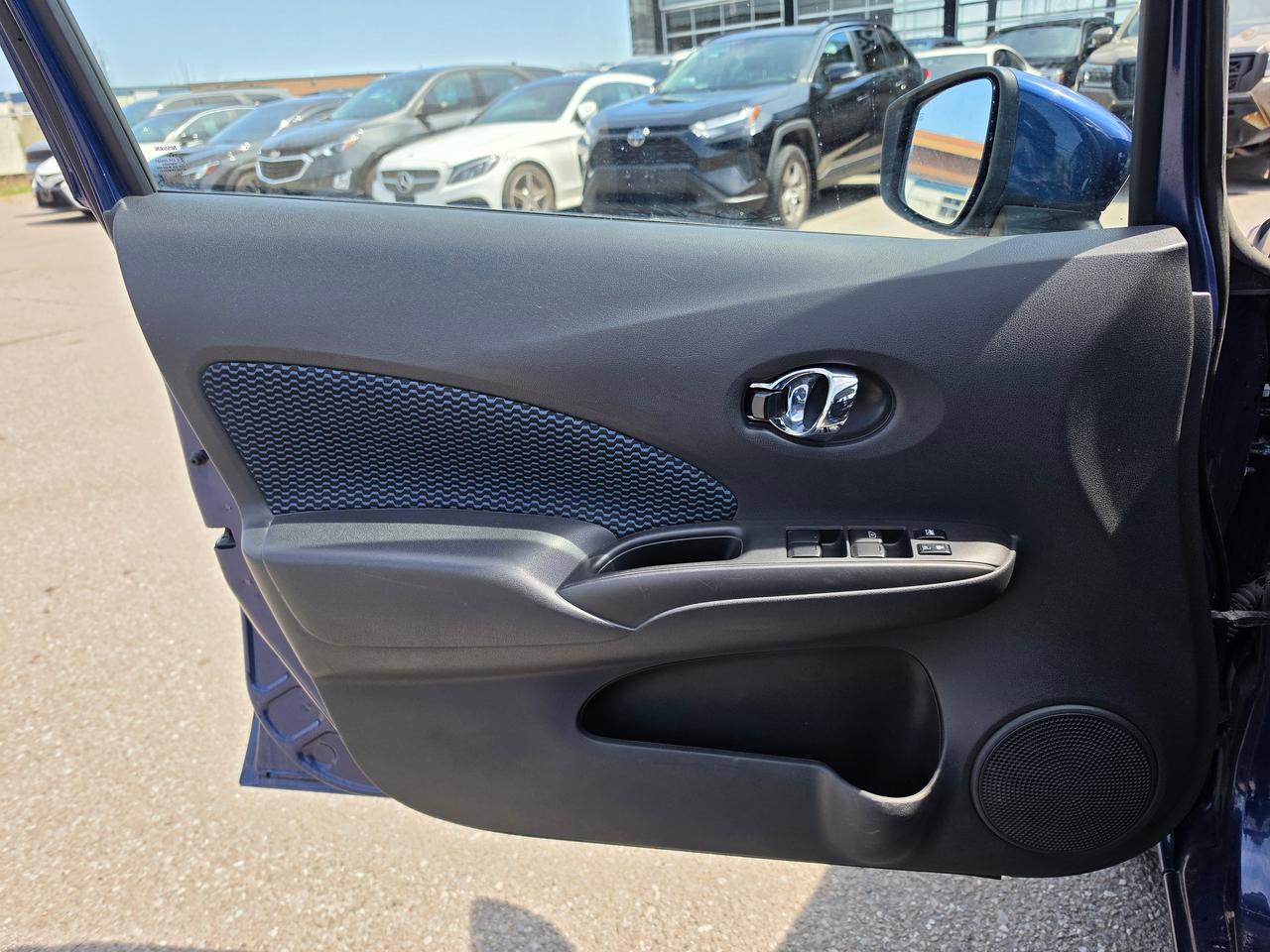 2019 Nissan Versa Note SV Photo