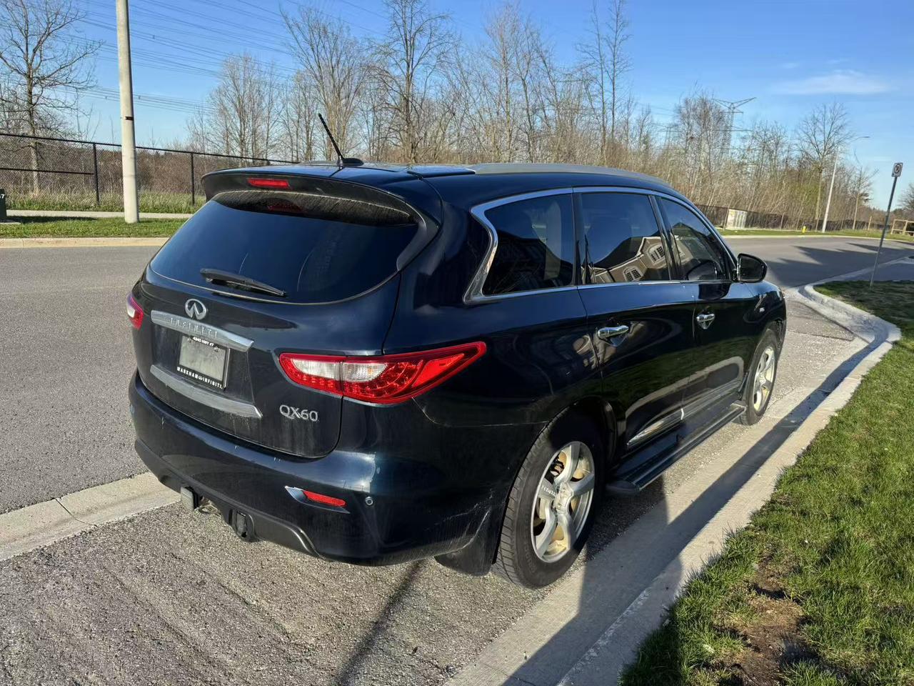2015 Infiniti QX60 AWD 4dr Photo3