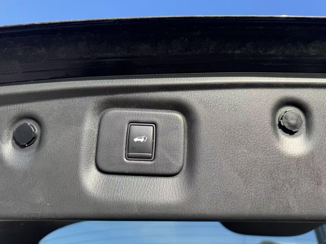 2015 Infiniti QX60 AWD 4dr Photo