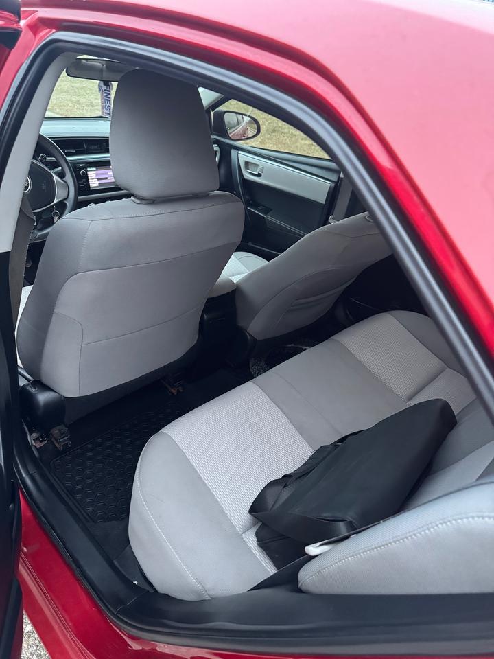 2015 Toyota Corolla L Photo