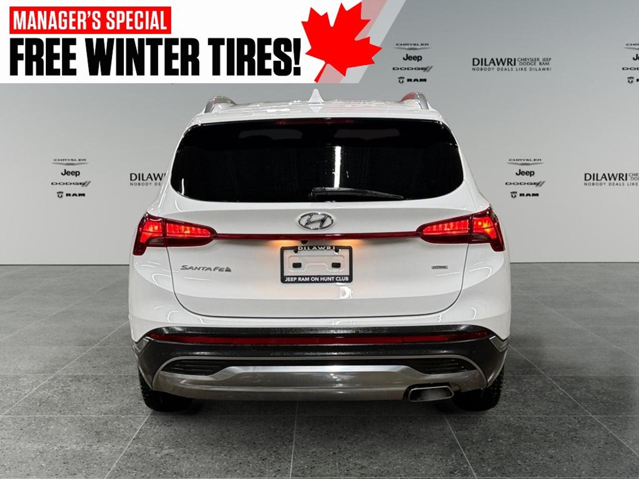 2023 Hyundai Santa Fe Preferred AWD WITH TWO SETS OF TIRES Photo