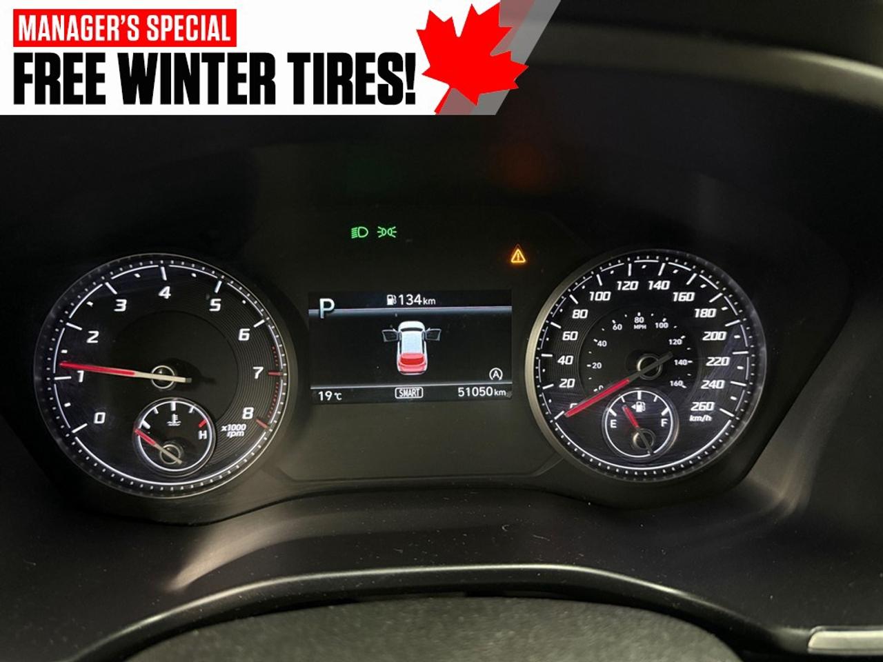2023 Hyundai Santa Fe Preferred AWD WITH TWO SETS OF TIRES Photo