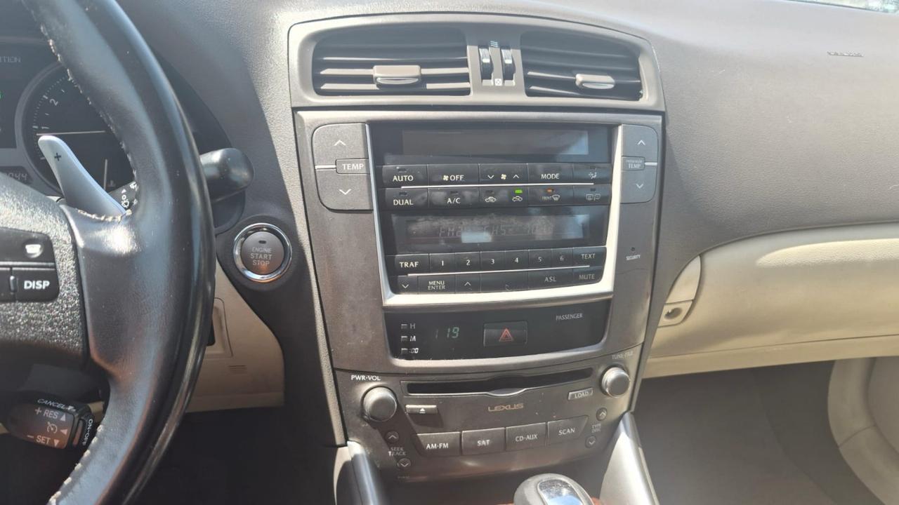 2010 Lexus IS 250 AWD, WELL MAINTAINED, CERTIFIED Photo