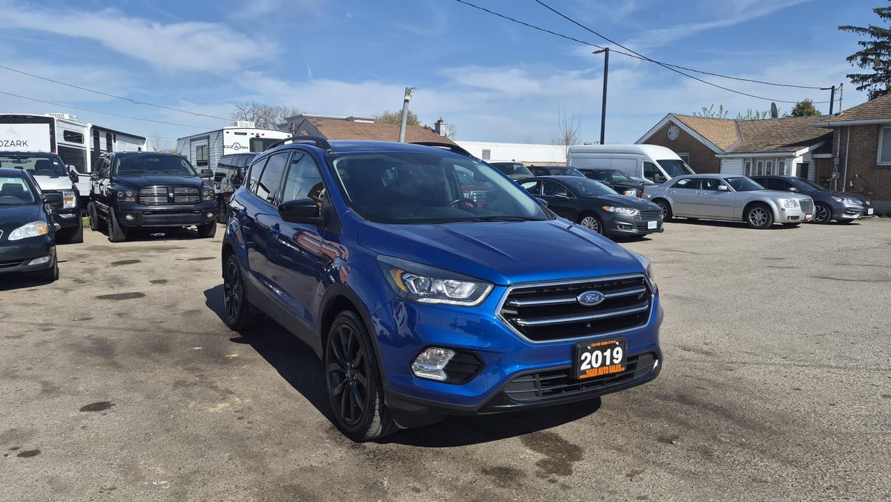 2019 Ford Escape SE, ONE OWNER, NO ACCIDENTS, 2 SET WHEELS CERT Photo