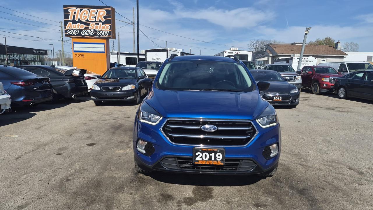 2019 Ford Escape SE, ONE OWNER, NO ACCIDENTS, 2 SET WHEELS CERT Photo
