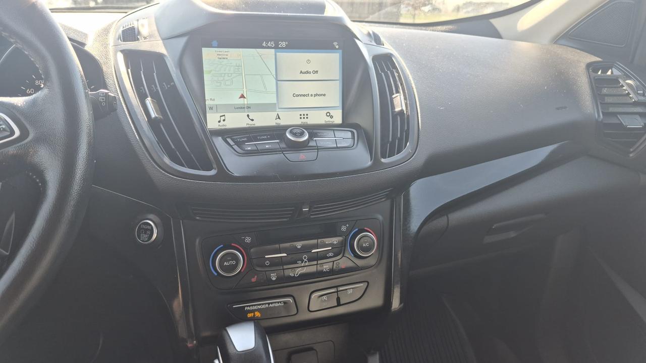 2019 Ford Escape SE, ONE OWNER, NO ACCIDENTS, 2 SET WHEELS CERT Photo