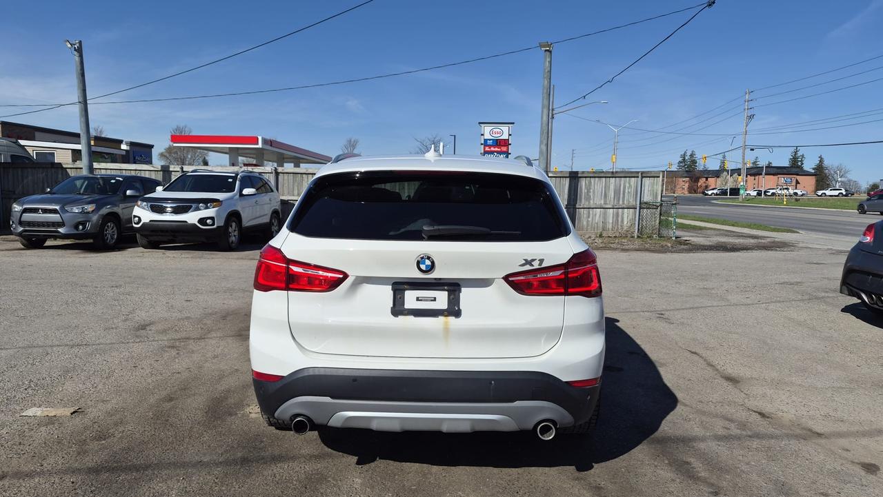 2018 BMW X1 xDrive28i, LOADED, 4 CYL, ONLY 192KMS, CERTIFIED Photo3