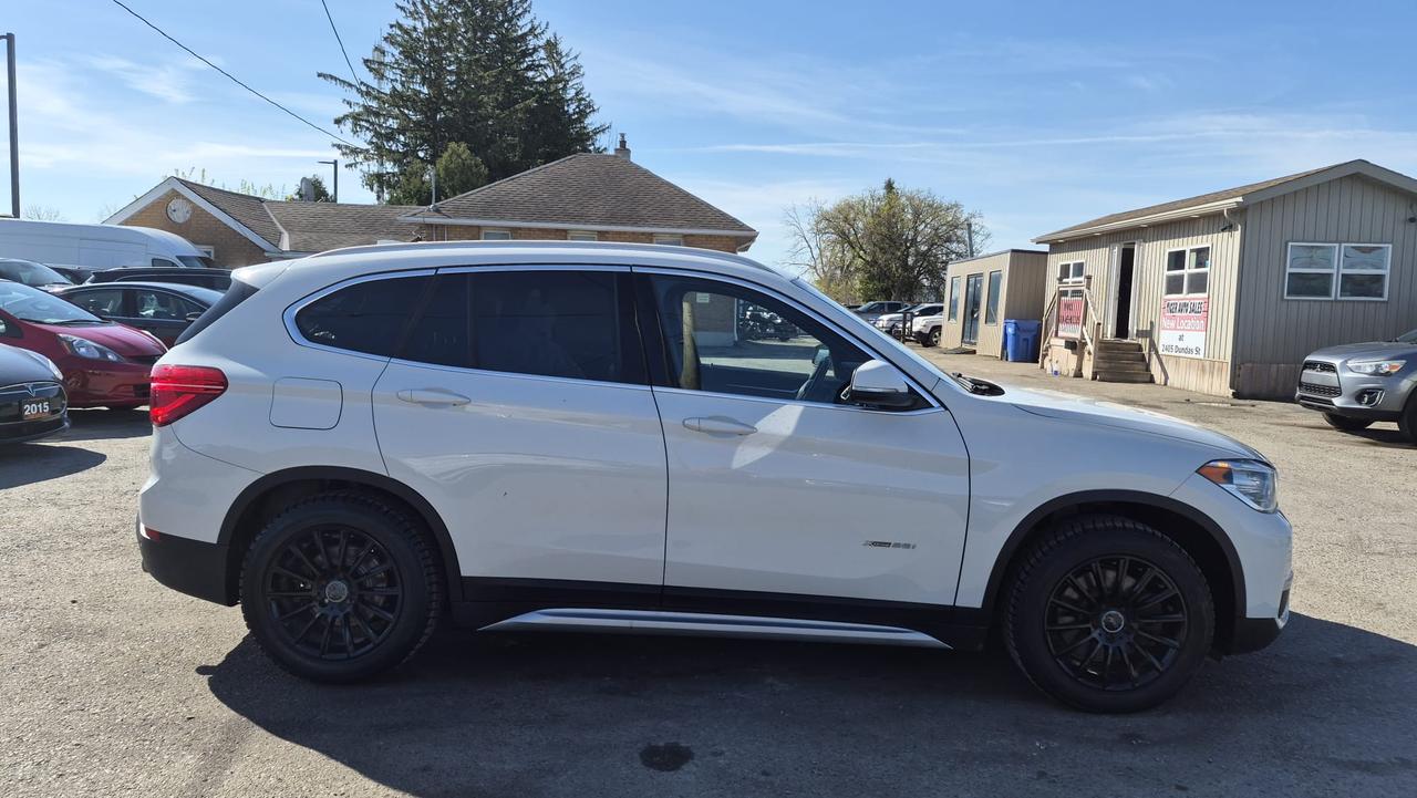 2018 BMW X1 xDrive28i, LOADED, 4 CYL, ONLY 192KMS, CERTIFIED Photo