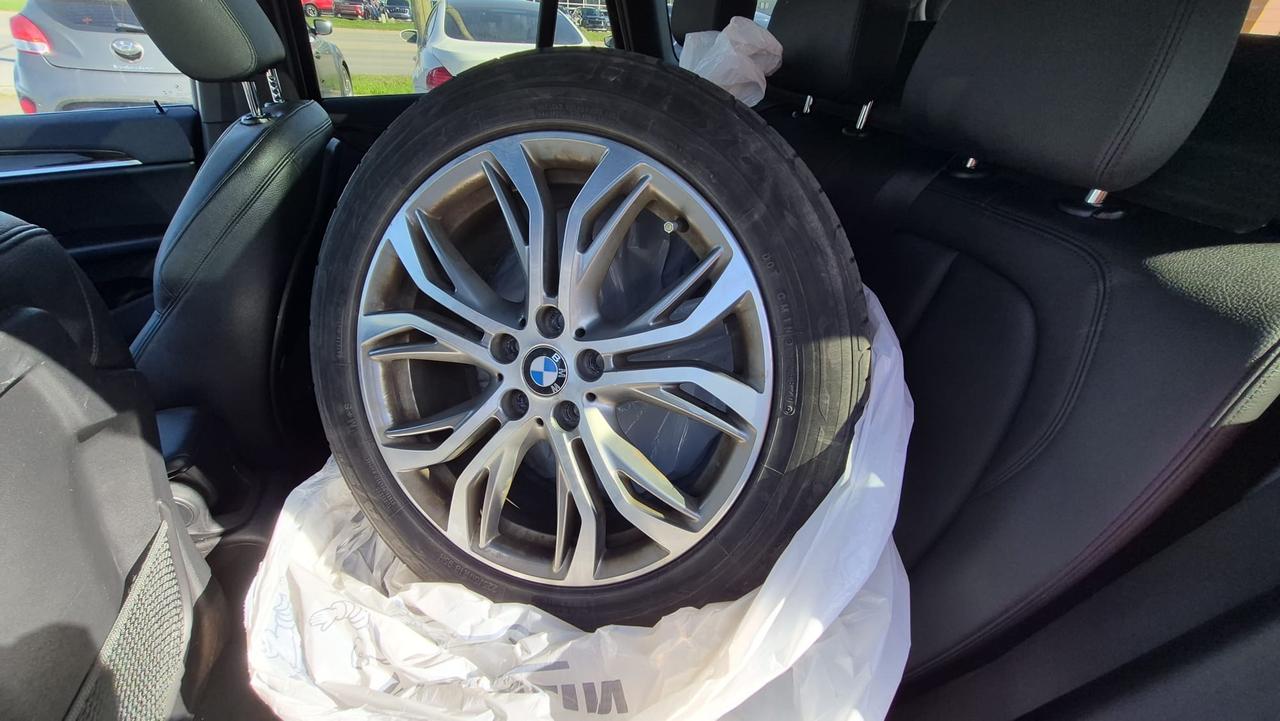2018 BMW X1 xDrive28i, LOADED, 4 CYL, ONLY 192KMS, CERTIFIED Photo