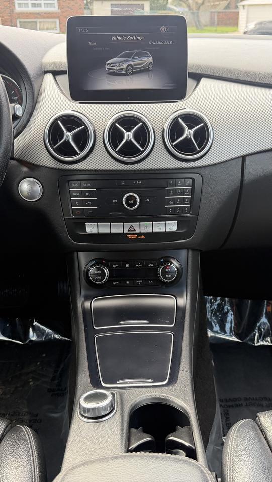 2018 Mercedes-Benz B-Class B 250 4MATIC Sports Tourer Photo