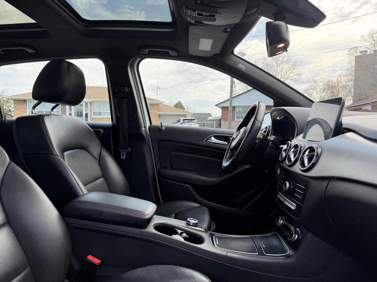 2018 Mercedes-Benz B-Class B 250 4MATIC Sports Tourer Photo