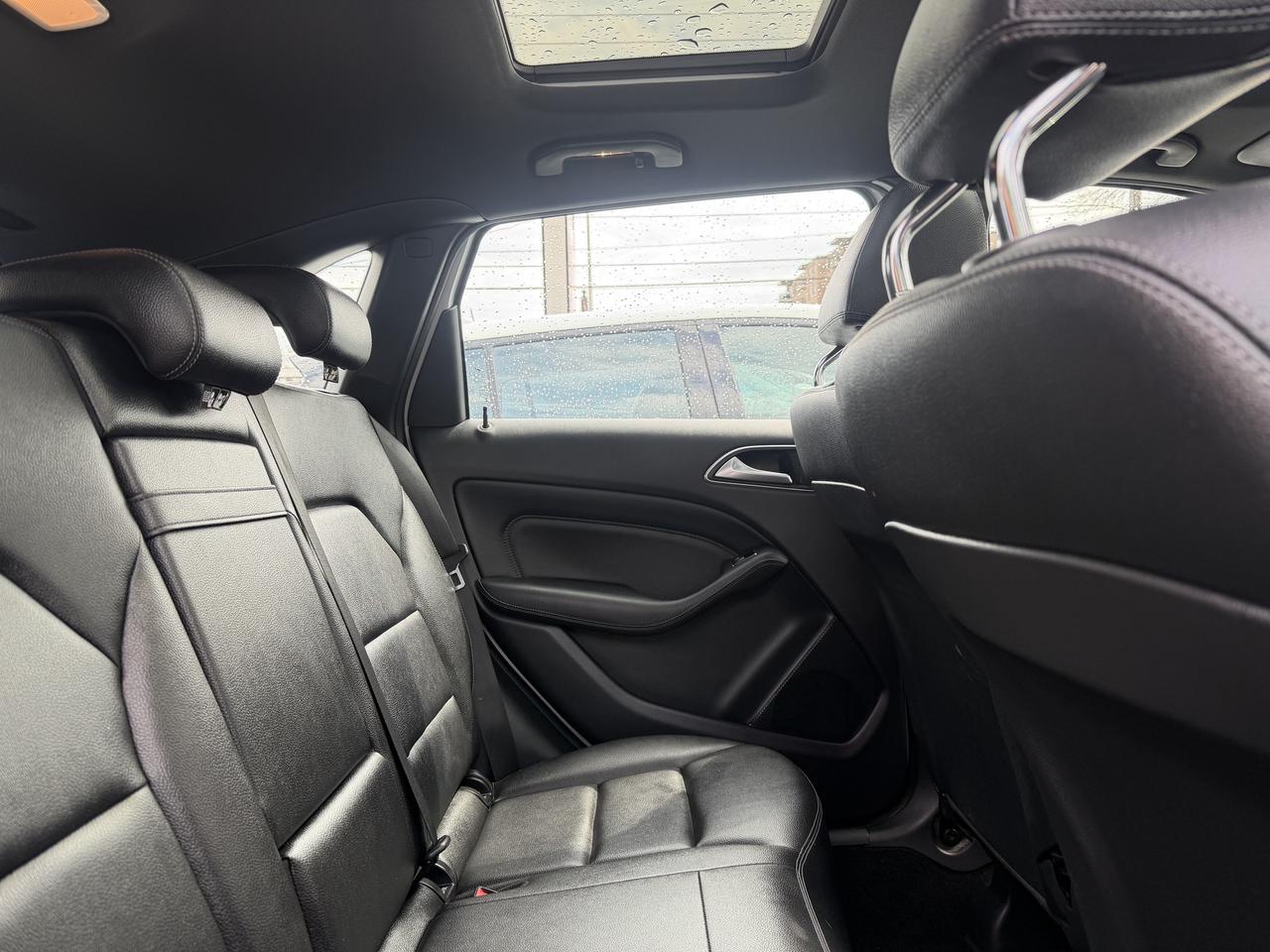 2018 Mercedes-Benz B-Class B 250 4MATIC Sports Tourer Photo