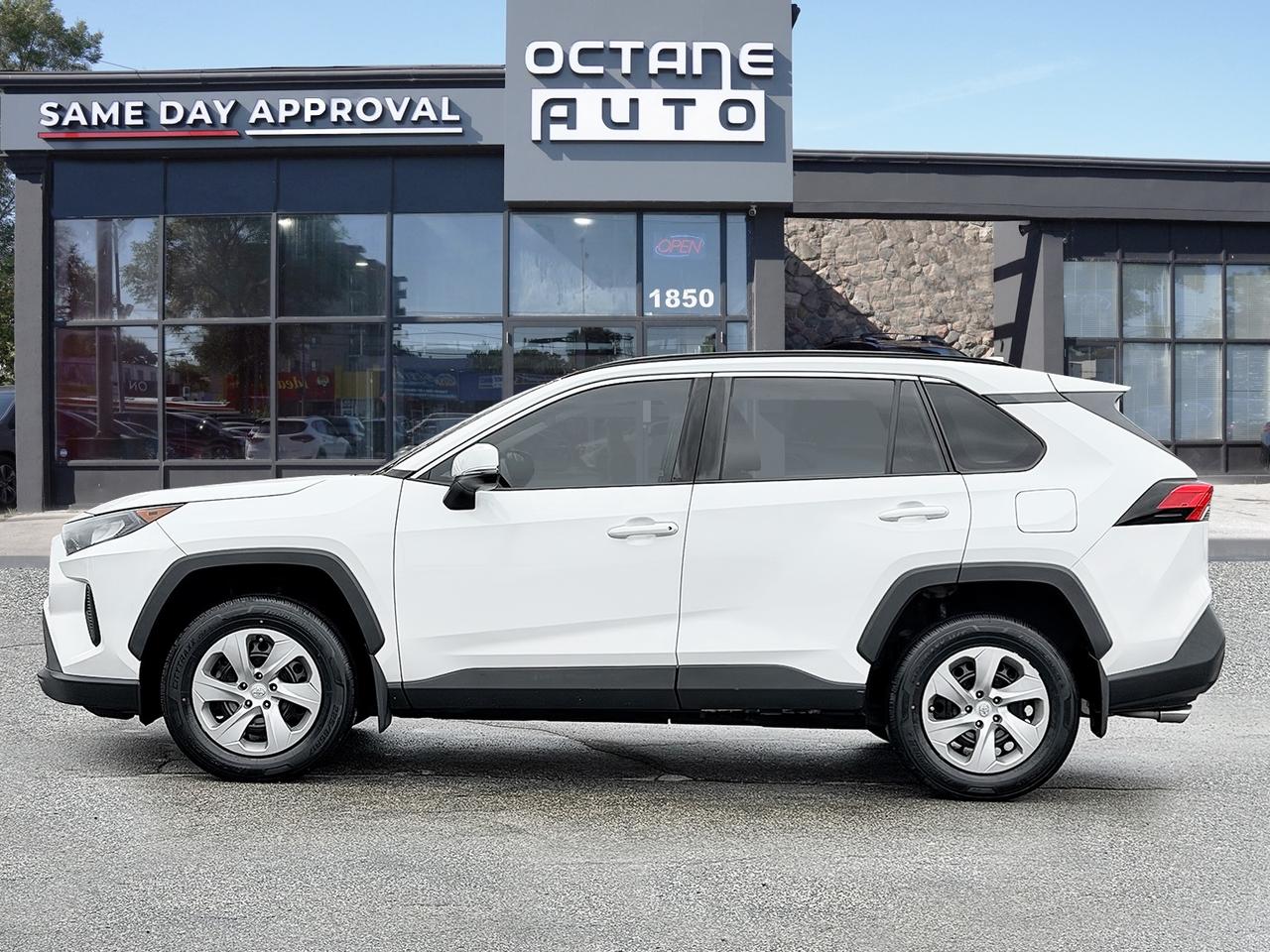 2020 Toyota RAV4 LE AWD Photo