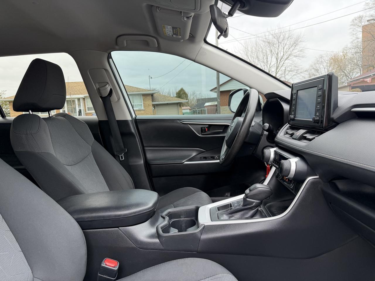 2020 Toyota RAV4 LE AWD Photo