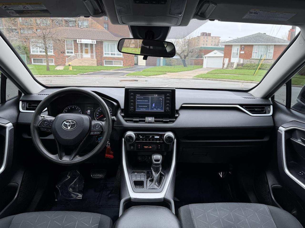 2020 Toyota RAV4 LE AWD Photo