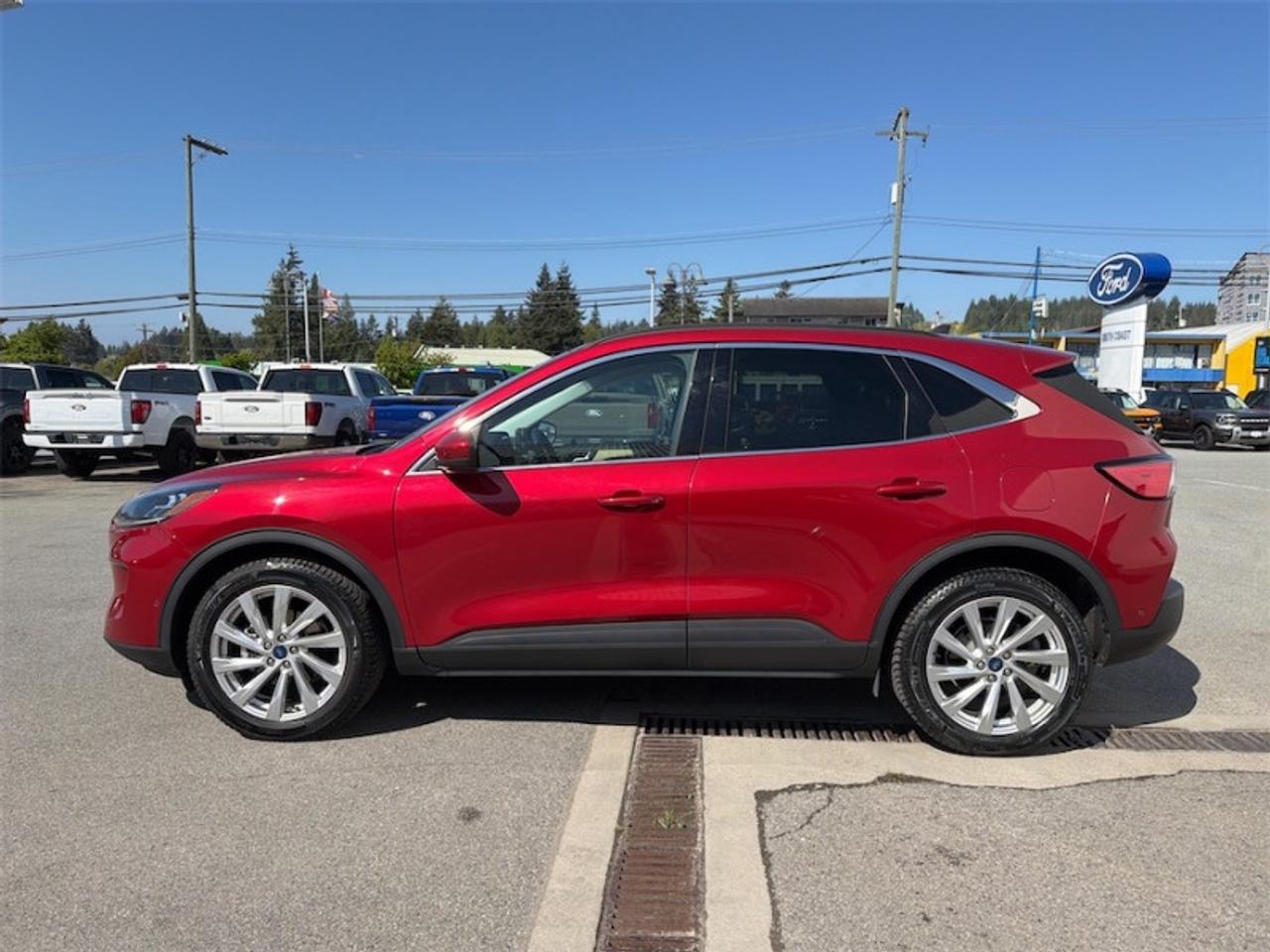 2021 Ford Escape Titanium AWD  - Leather Seats Photo1