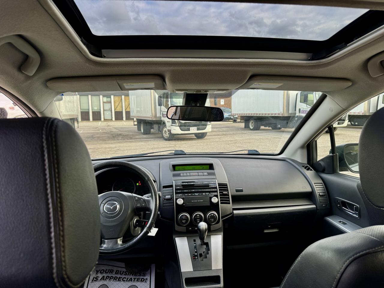 2010 Mazda MAZDA5 GS Photo