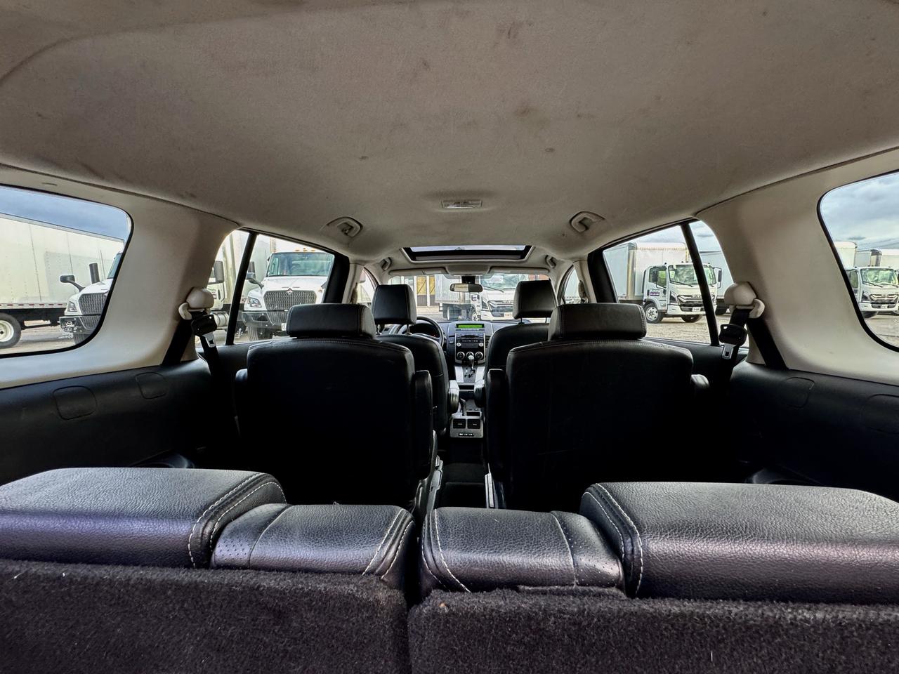 2010 Mazda MAZDA5 GS Photo