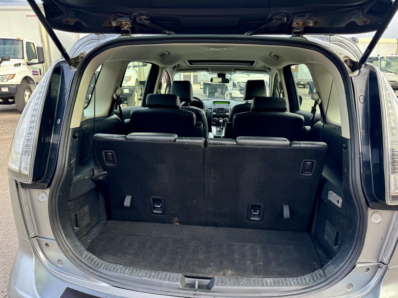 2010 Mazda MAZDA5 GS Photo