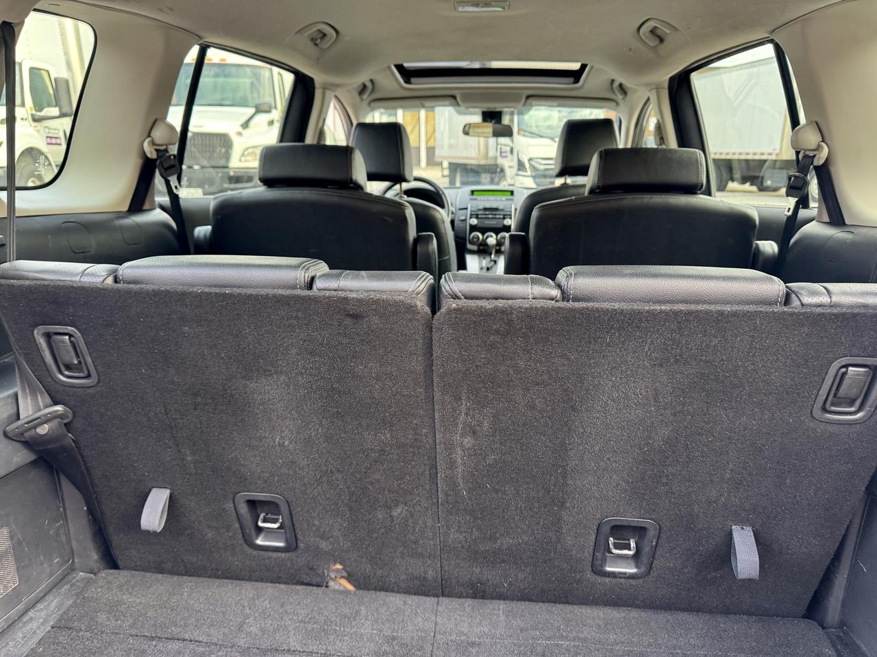 2010 Mazda MAZDA5 GS Photo