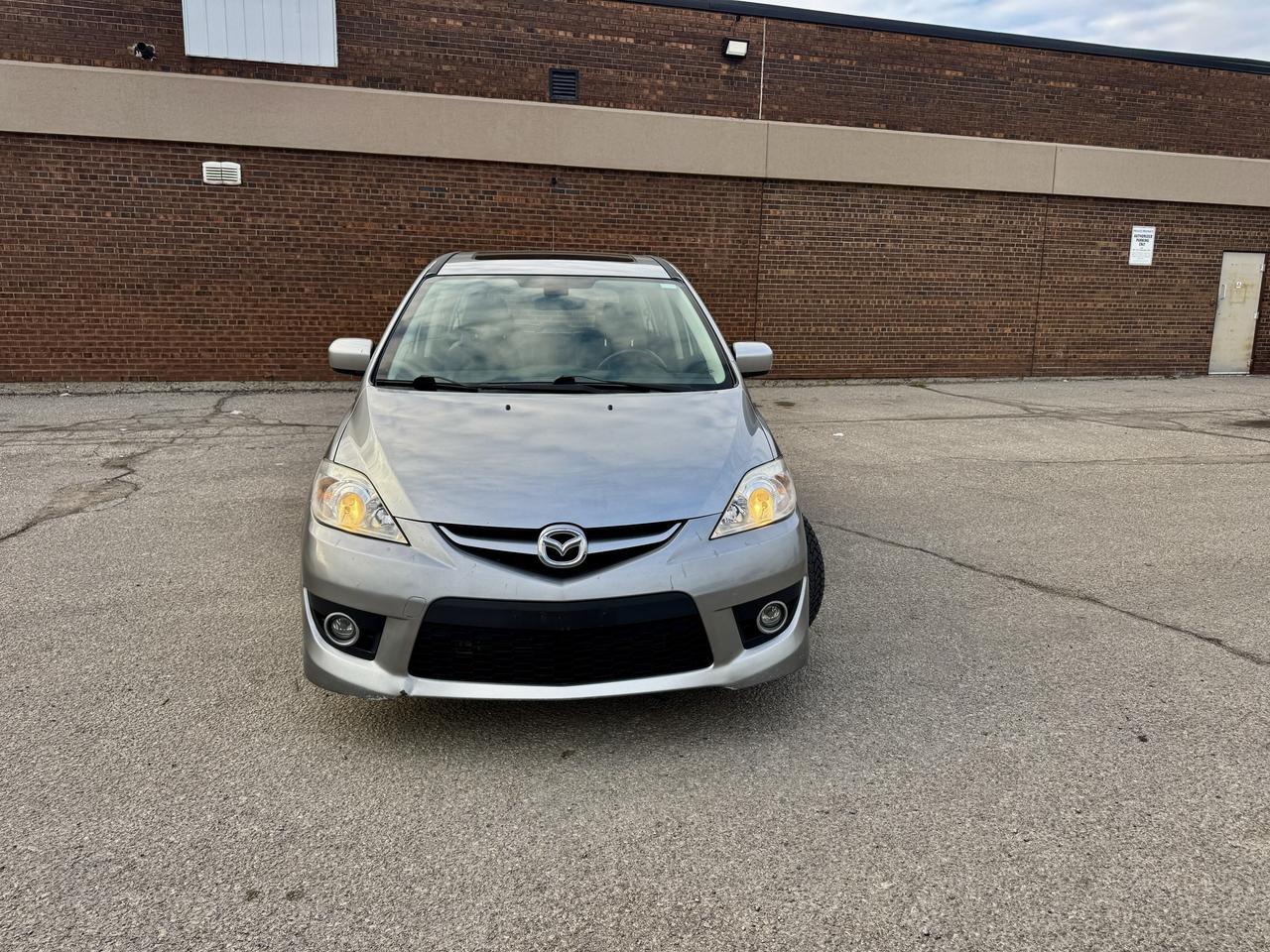 2010 Mazda MAZDA5 GS Photo