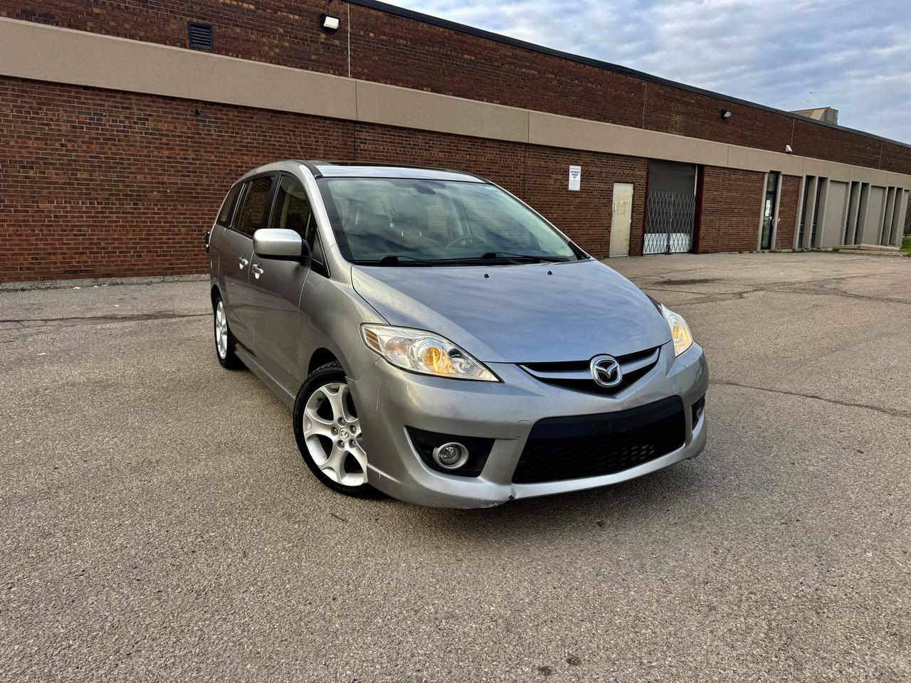 2010 Mazda MAZDA5 GS - Photo #1