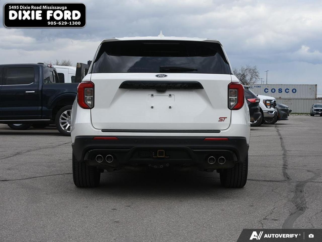 2022 Ford Explorer ST Photo4
