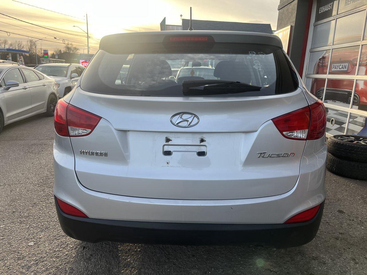 2012 Hyundai Tucson GL Photo4
