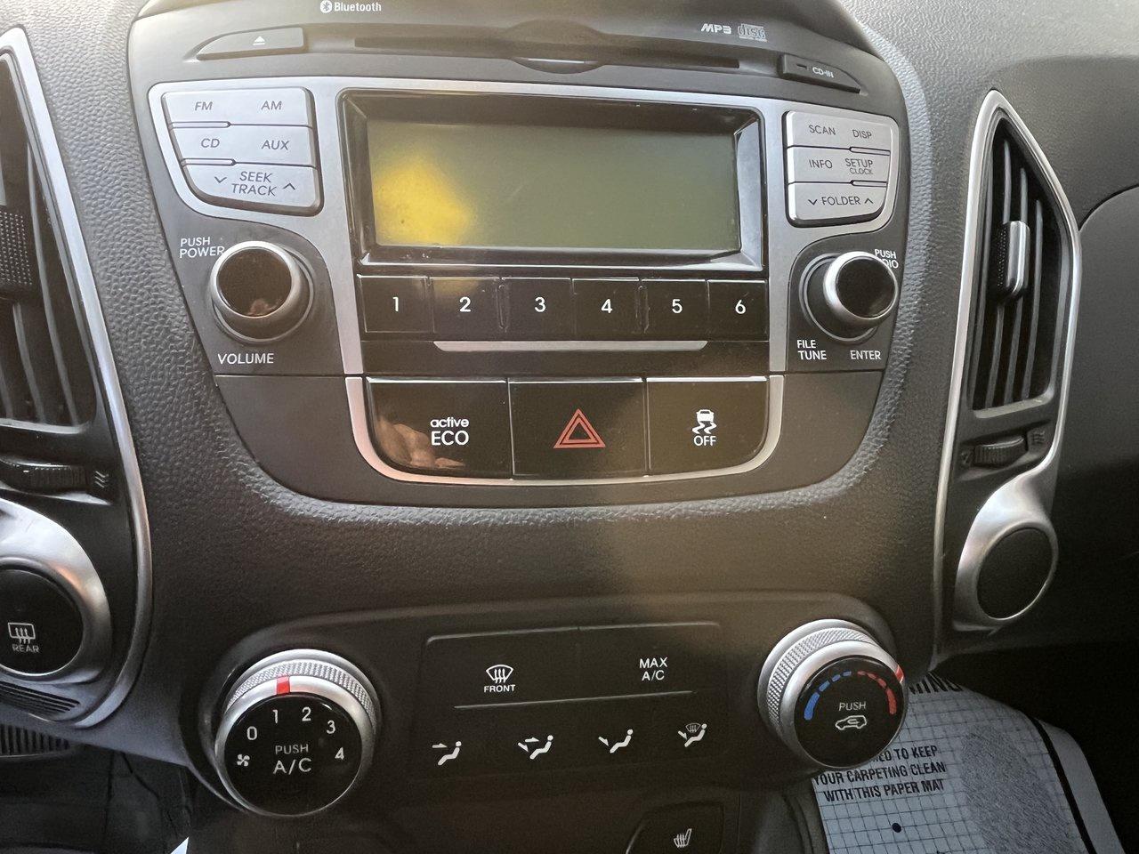 2012 Hyundai Tucson GL Photo