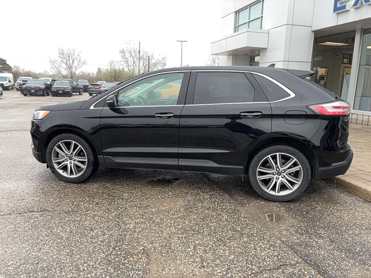 2022 Ford Edge TITANIUM! 2L ECOBOOST! HEATED STEERING WHEEL! Photo