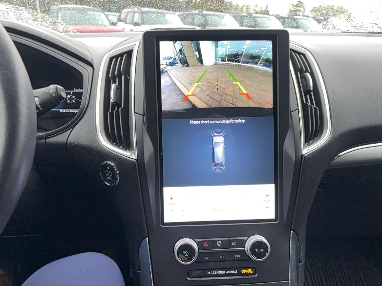2022 Ford Edge TITANIUM! 2L ECOBOOST! HEATED STEERING WHEEL! Photo