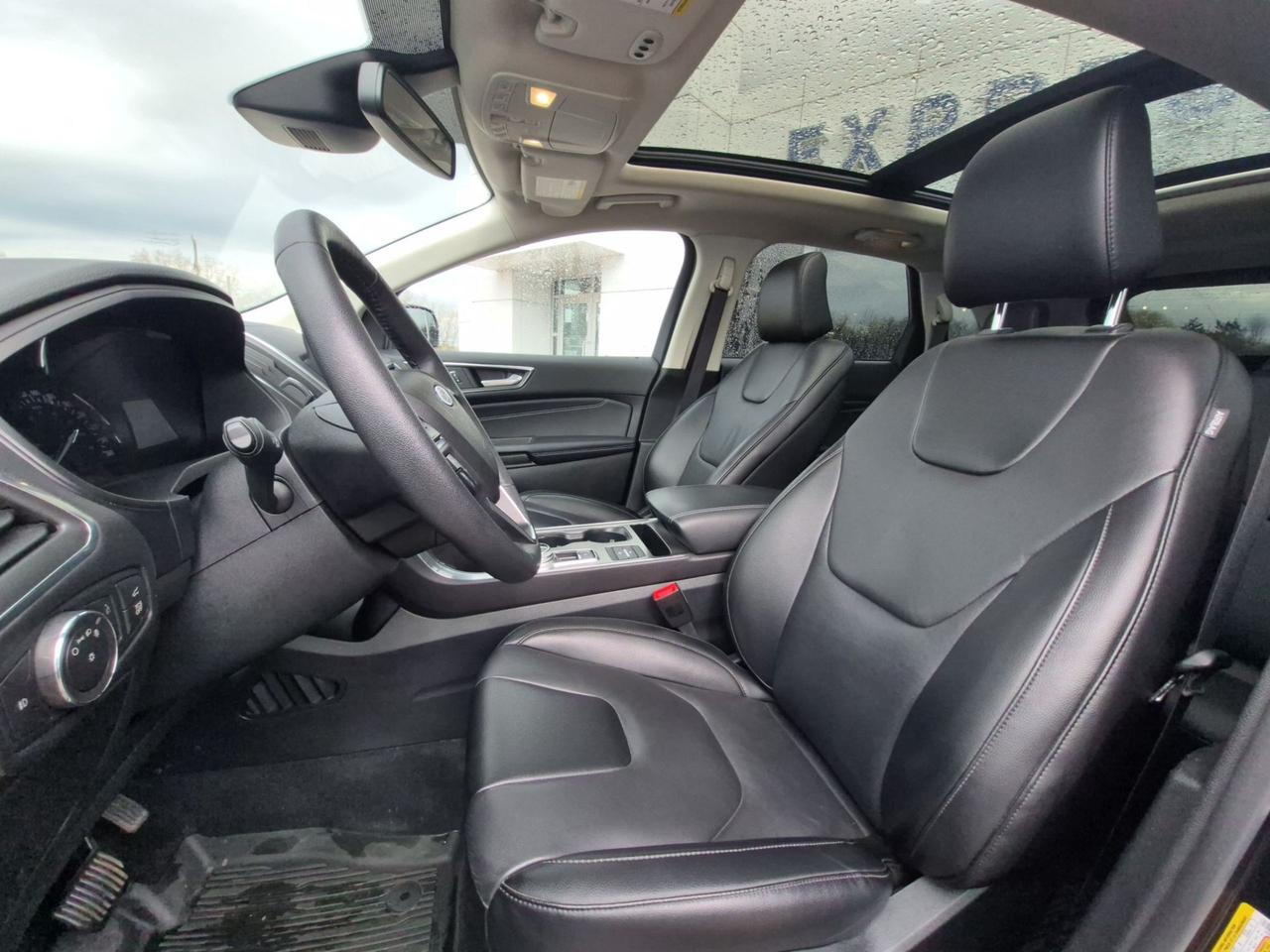 2022 Ford Edge TITANIUM! 2L ECOBOOST! HEATED STEERING WHEEL! Photo