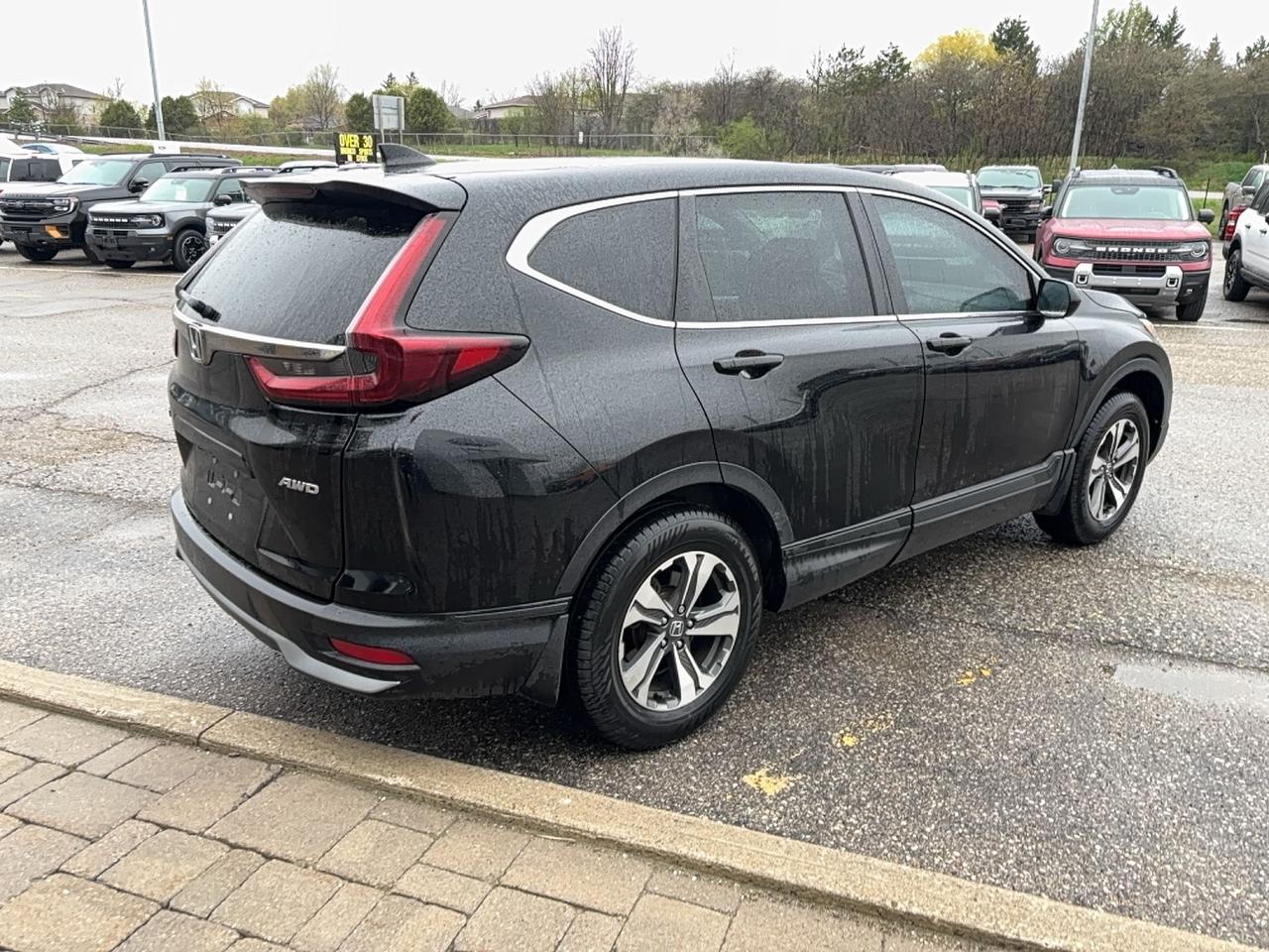 2021 Honda CR-V LOCAL TRADE! LX, AWD, GREAT ON GAS! REAR CAMERA! Photo4